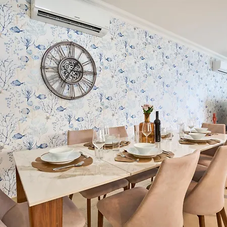 Apartment Stunning 3-bedroom Seaview Retreat In Cambridge *